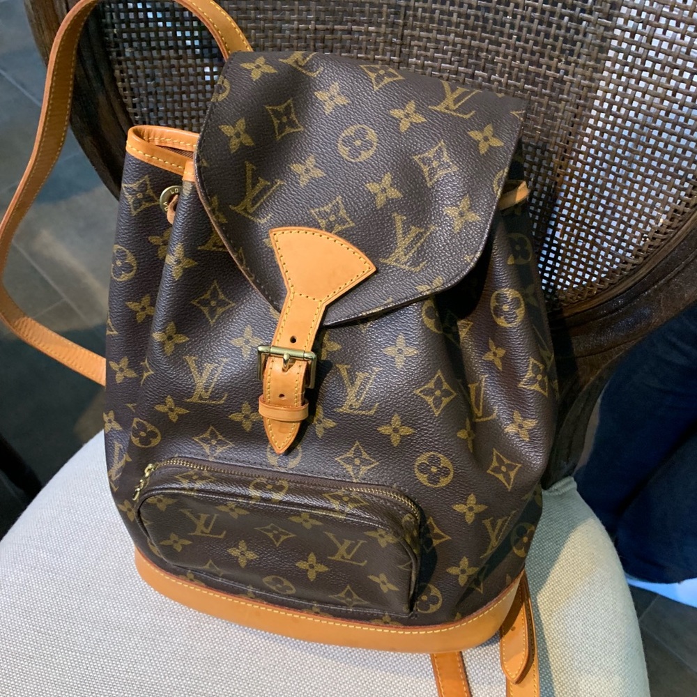 Louis Vuitton Monogram Montsouris MM